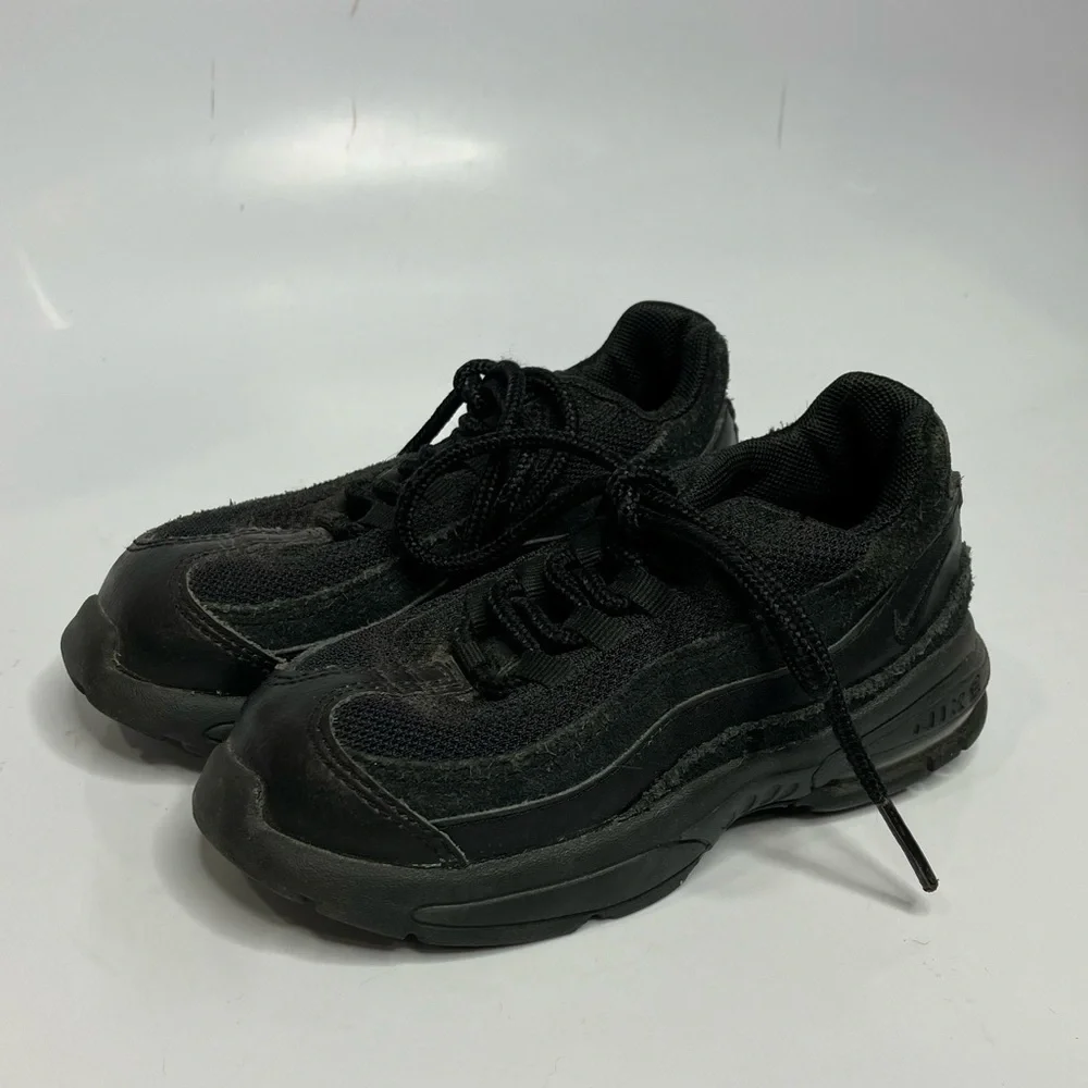 Nike Air Max all‎ black sneakers size 9 C